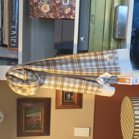 NWT Timberland Plaid Scarf in White and Ochre Sable Tan - Picture 1 of 3